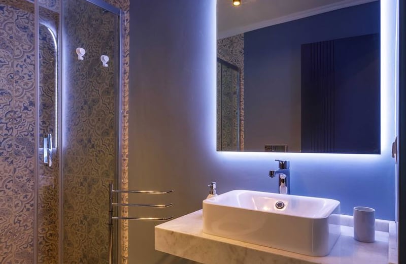 Rent of a modern furnished 2-room apartment, 58 m², Mamaia, Romania